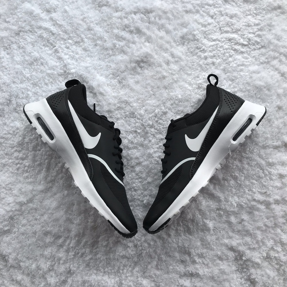 NEW Nike Air Max Thea - **Various Sizes** - Picture 4 of 5